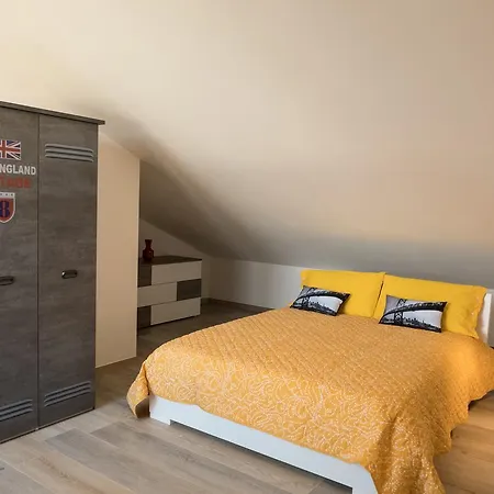 Dei Cedri Attic Appartamento *